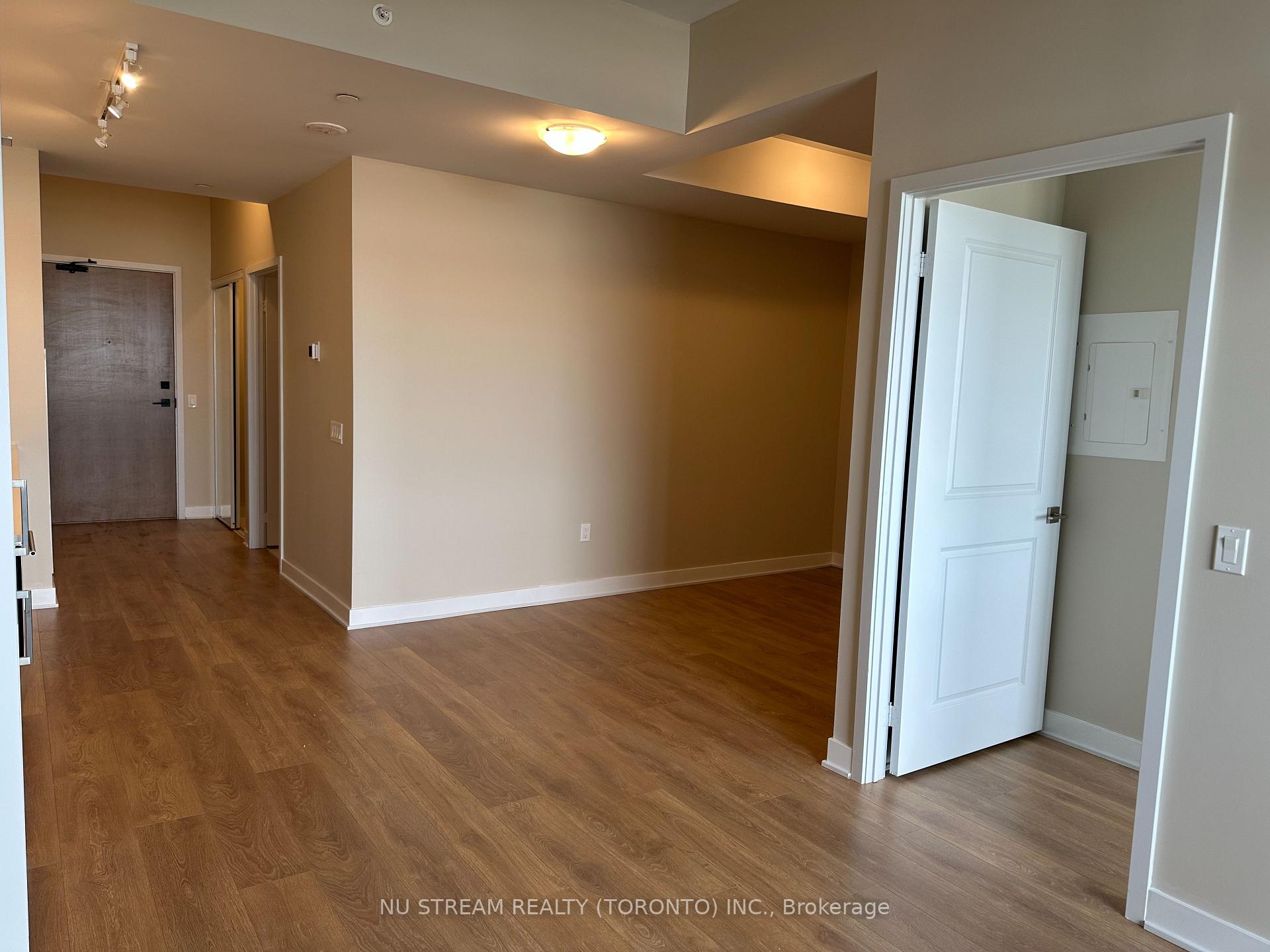 Photo 5 of Unit 4309, 2920 Highway 7 Road W, Vaughan, Concord — HOMEH