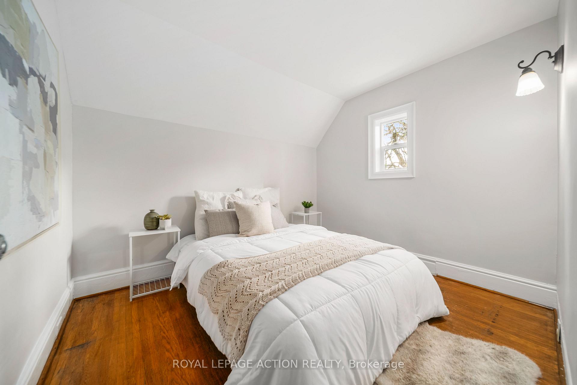Photo 18 of 20 Wells Avenue, Brantford, Terrace Hill — HOMEH