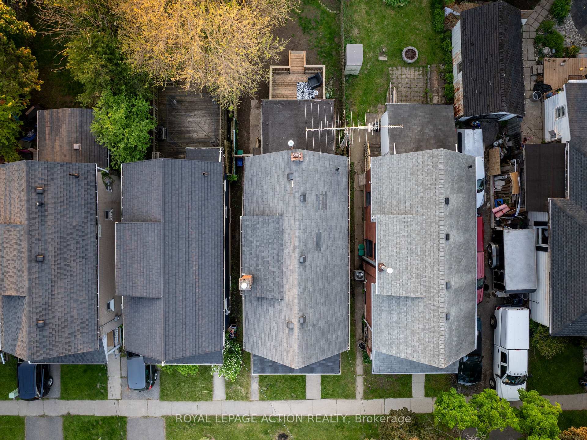 Photo 33 of 20 Wells Avenue, Brantford, Terrace Hill — HOMEH