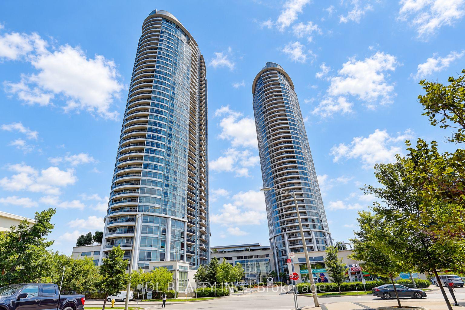 Front of Unit 1208, 125 Village Green Square