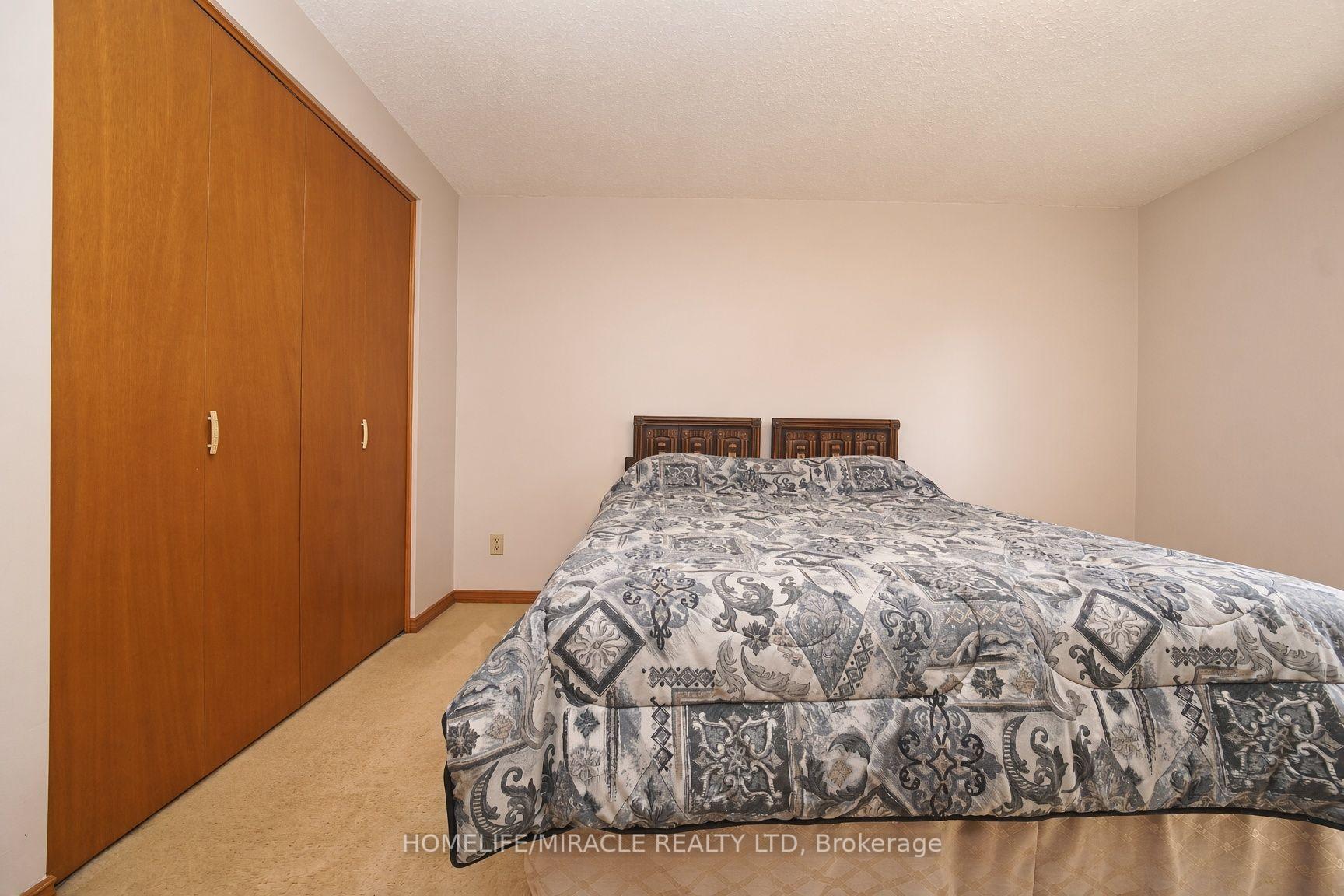Photo 29 of 56 Scenic Wood Crescent, Kitchener, Stanley Park — HOMEH