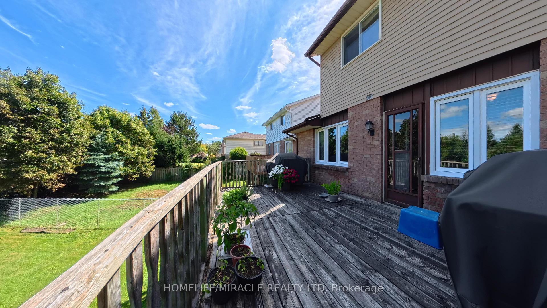 Photo 41 of 56 Scenic Wood Crescent, Kitchener, Stanley Park — HOMEH