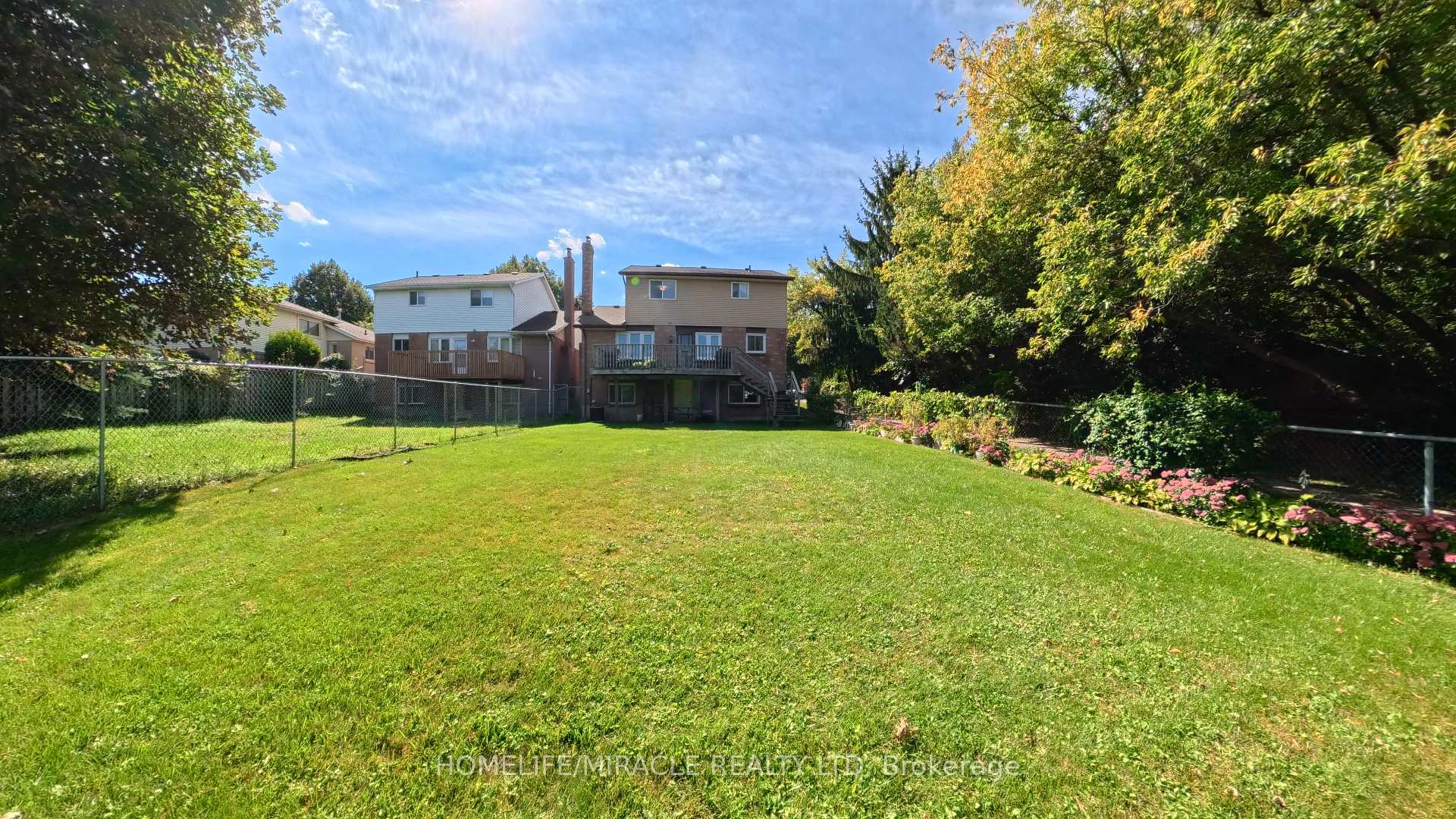 Photo 43 of 56 Scenic Wood Crescent, Kitchener, Stanley Park — HOMEH