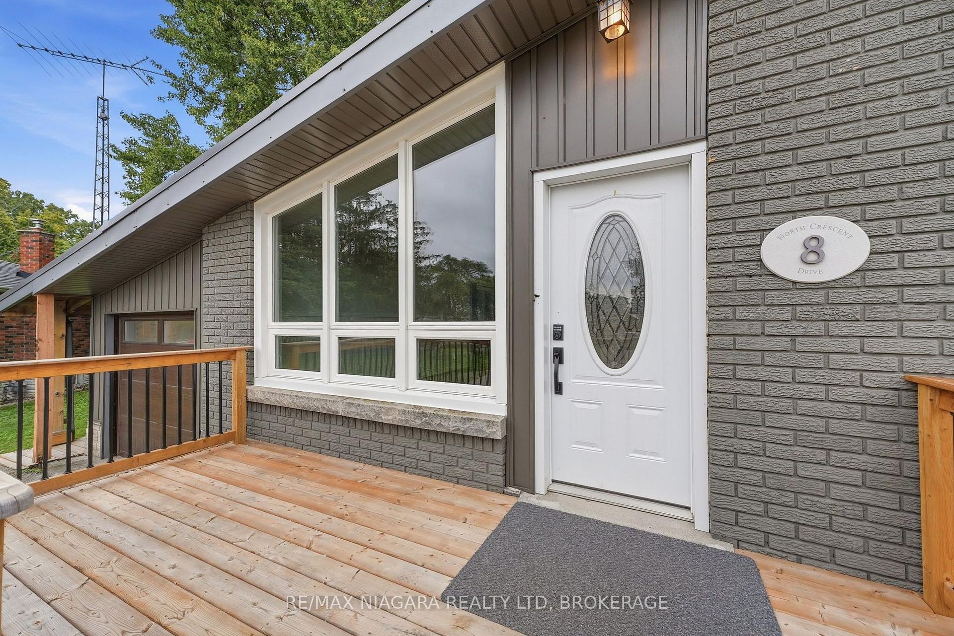 Photo 4 of 8 North Crescent Drive N, Welland, Dain City — HOMEH
