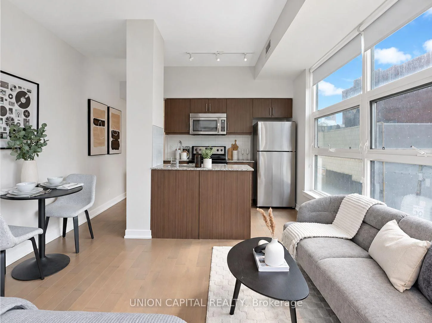 Photo 51 of Unit 202, 10 Willison Square, Toronto, Kensington-Chinatown — HOMEH