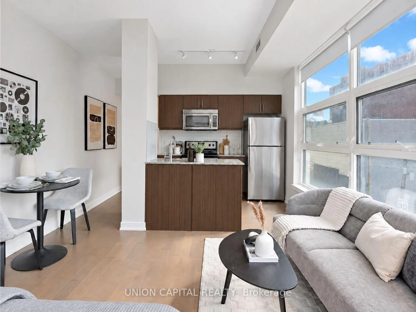 Photo 81 of Unit 202, 10 Willison Square, Toronto, Kensington-Chinatown — HOMEH