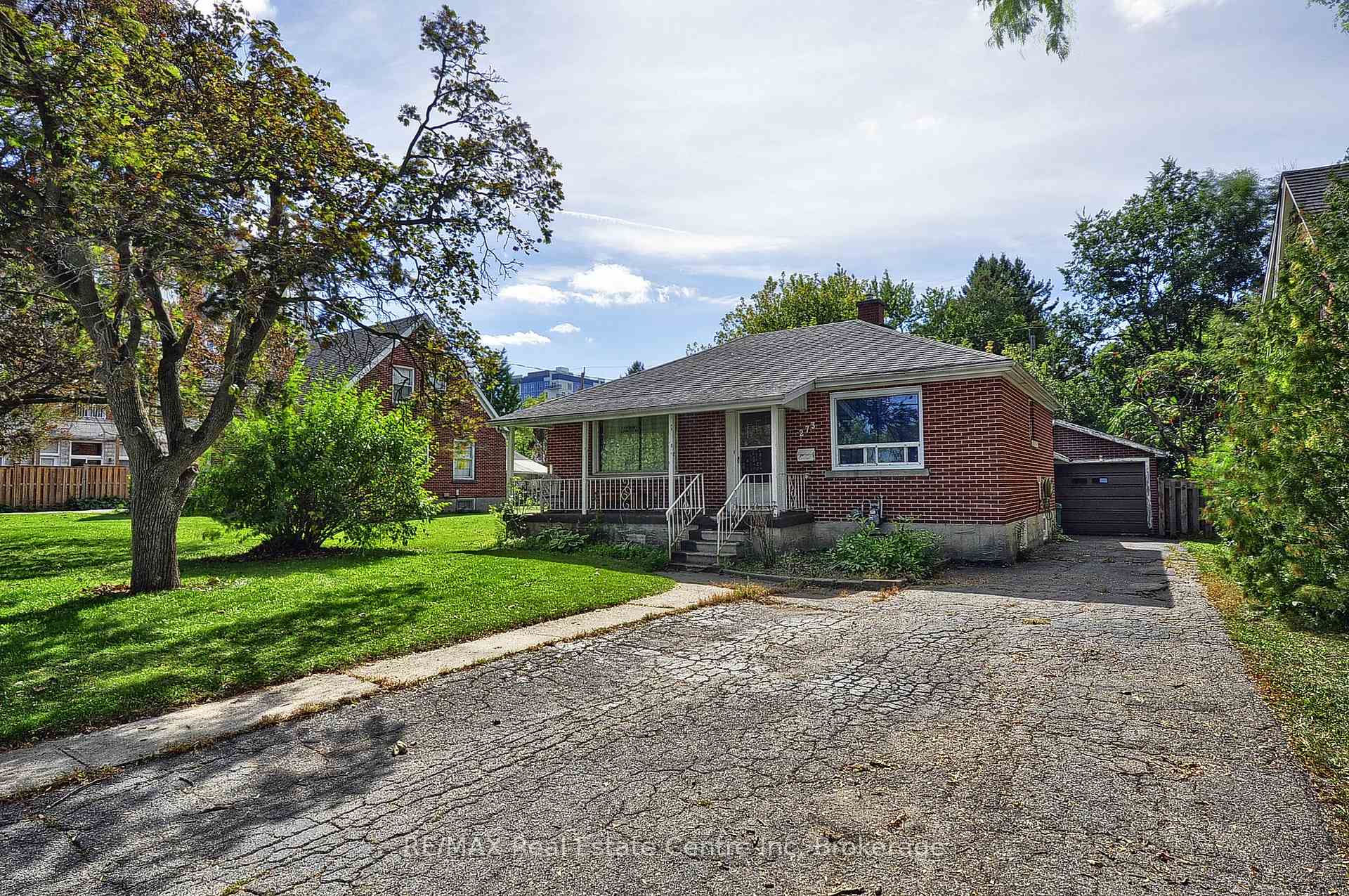 Photo 1 of 273 Albert Street, Waterloo, Beechwood/University — HOMEH