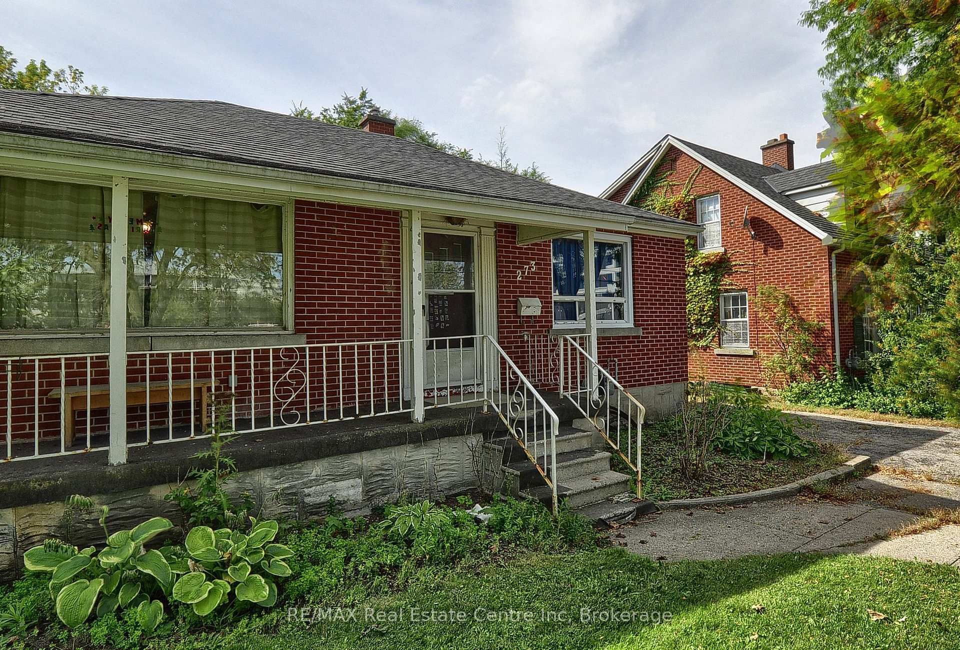 Photo 3 of 273 Albert Street, Waterloo, Beechwood/University — HOMEH