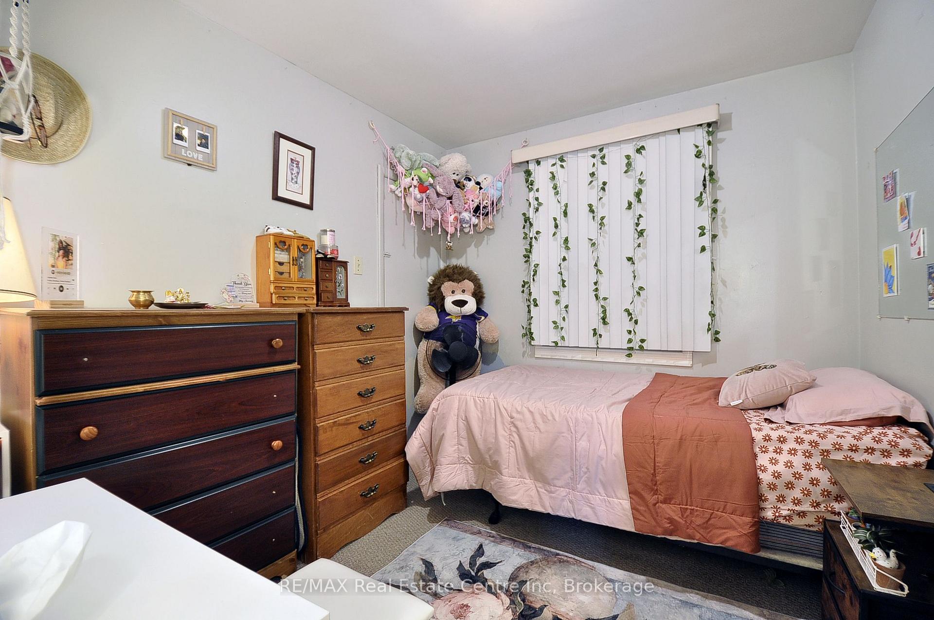 Photo 12 of 273 Albert Street, Waterloo, Beechwood/University — HOMEH