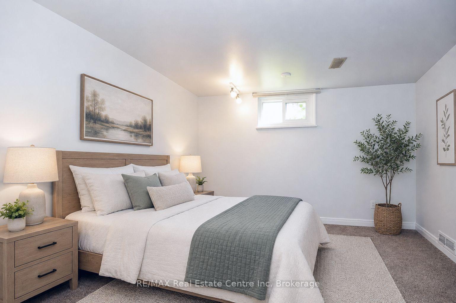 Photo 17 of 273 Albert Street, Waterloo, Beechwood/University — HOMEH