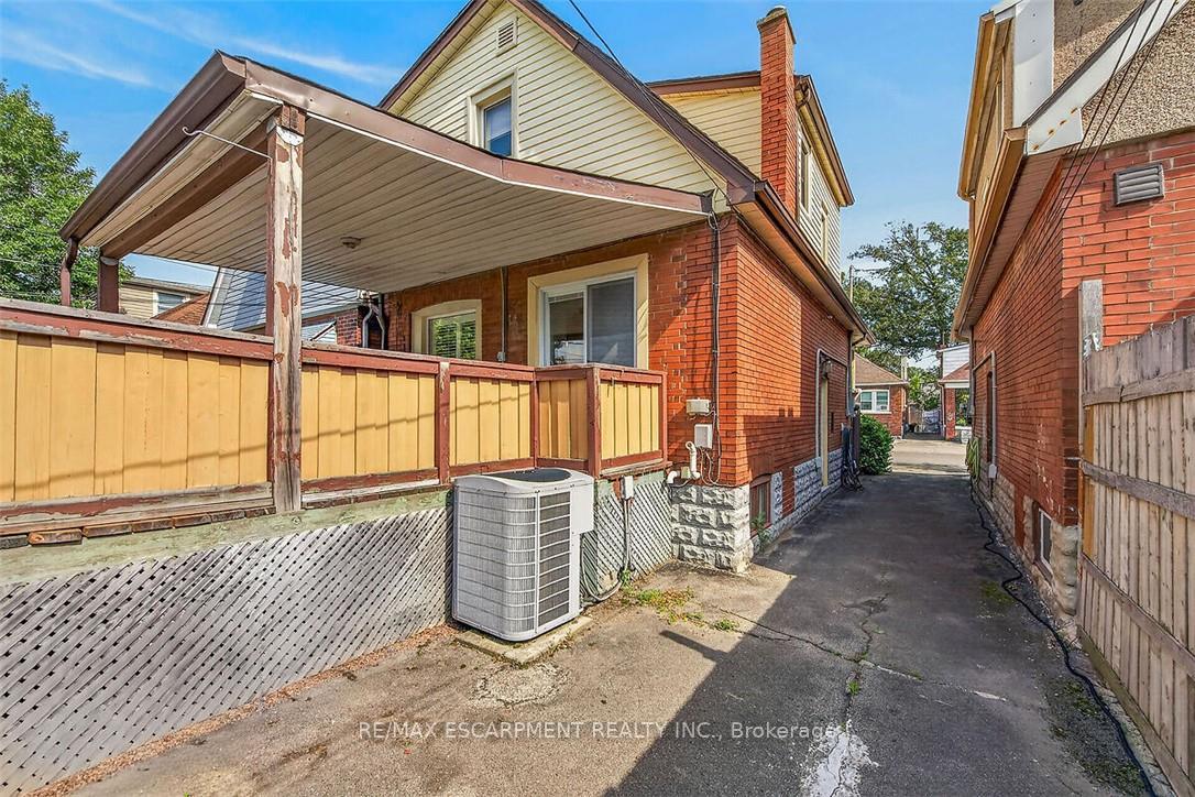 Photo 27 of 137 Cope Street, Hamilton, Homeside — HOMEH