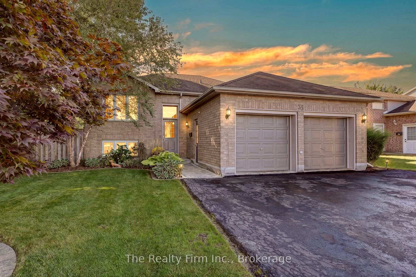Photo 1 of 35 Beech Boulevard, Tillsonburg — HOMEH
