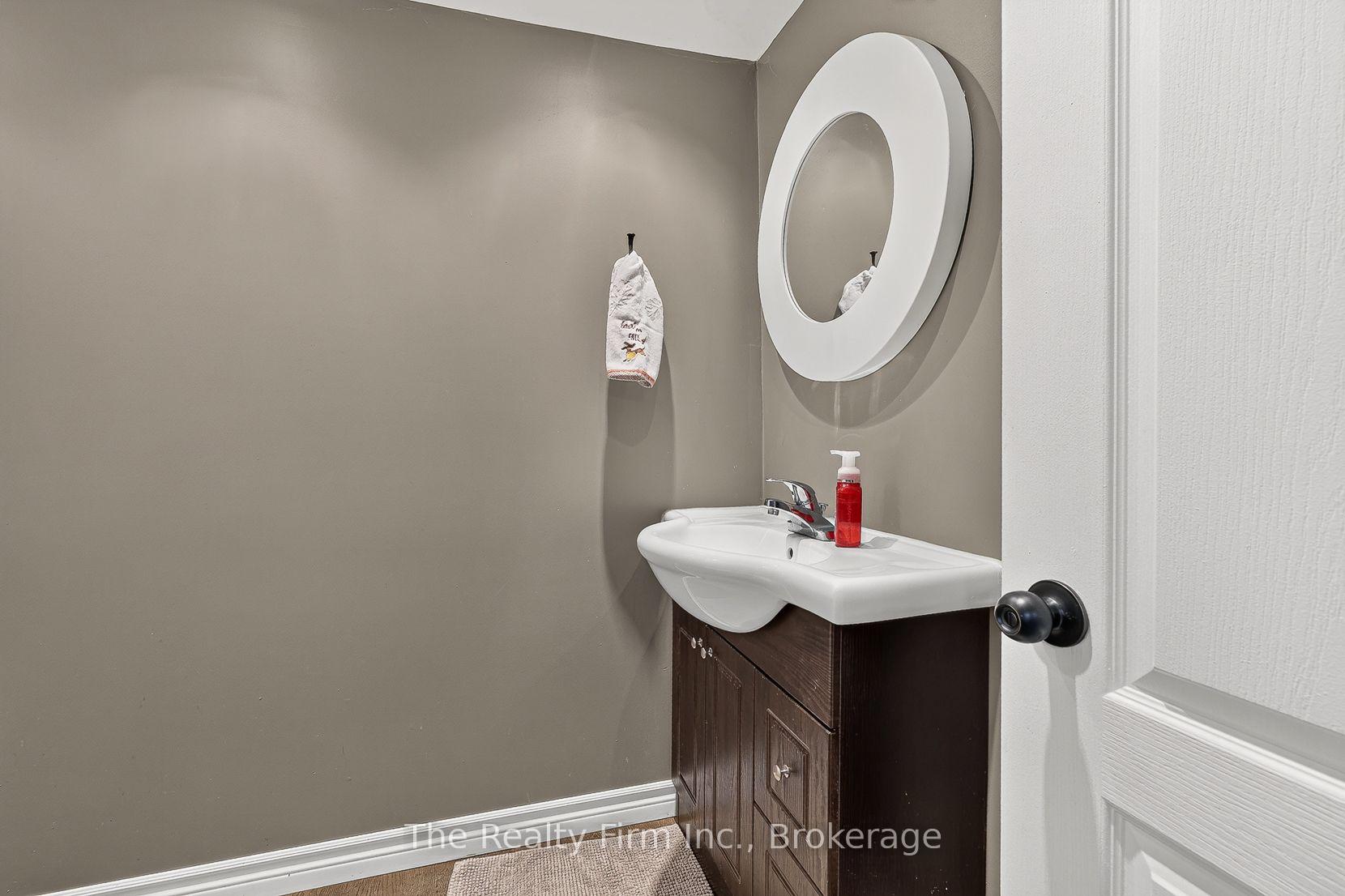 Photo 23 of 35 Beech Boulevard, Tillsonburg — HOMEH