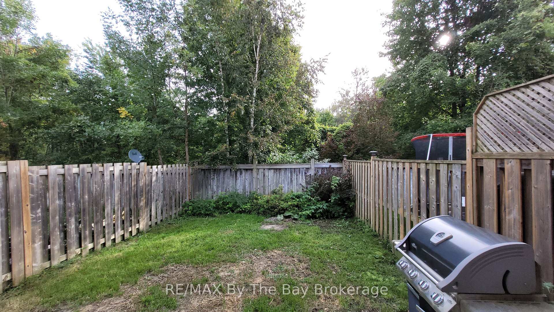 Photo 11 of 28 Arcadia Drive, Wasaga Beach — HOMEH
