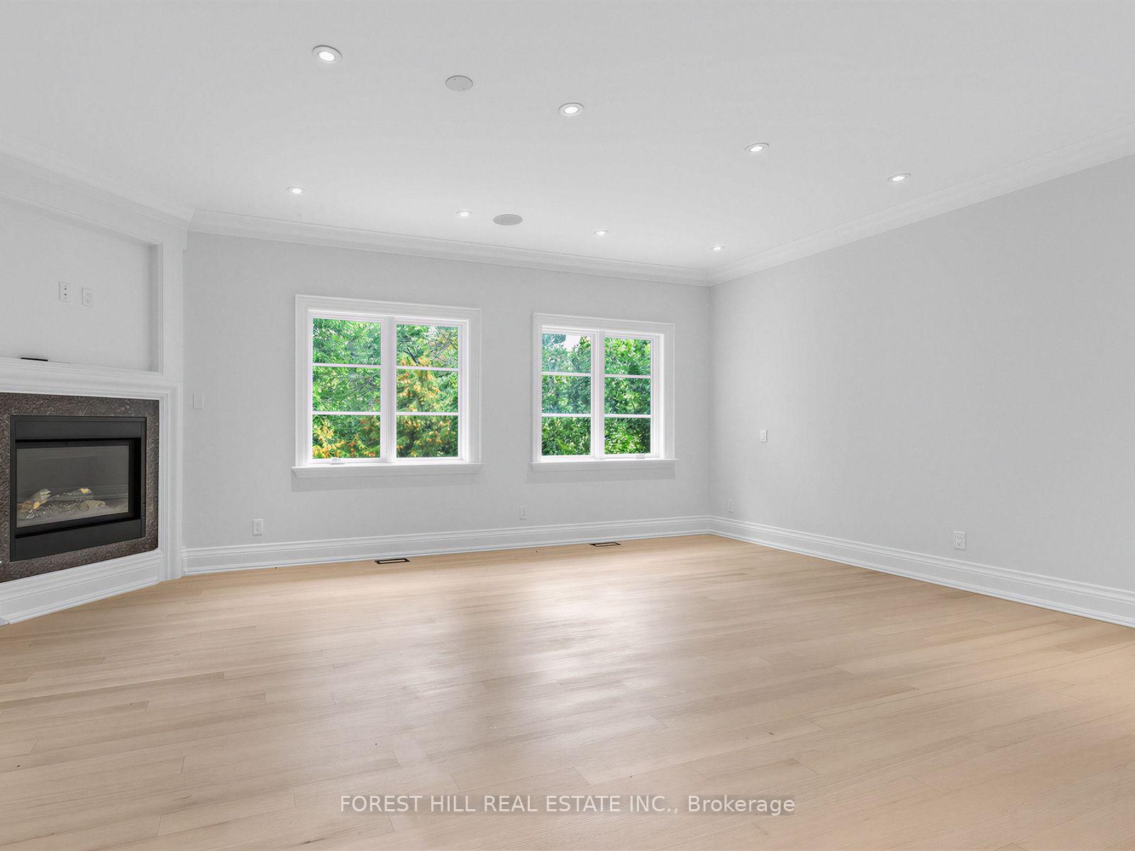 Photo 21 of 1B Carluke Crescent, North York, St. Andrew-Windfields — HOMEH