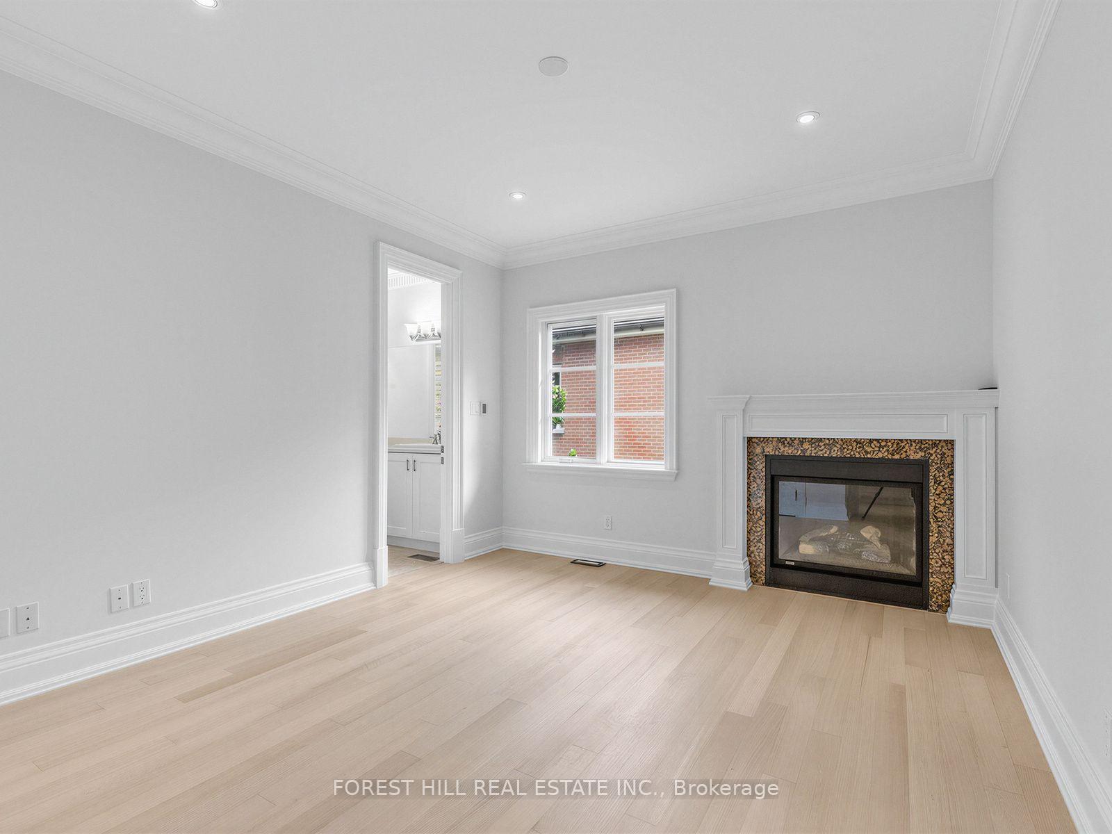 Photo 30 of 1B Carluke Crescent, North York, St. Andrew-Windfields — HOMEH