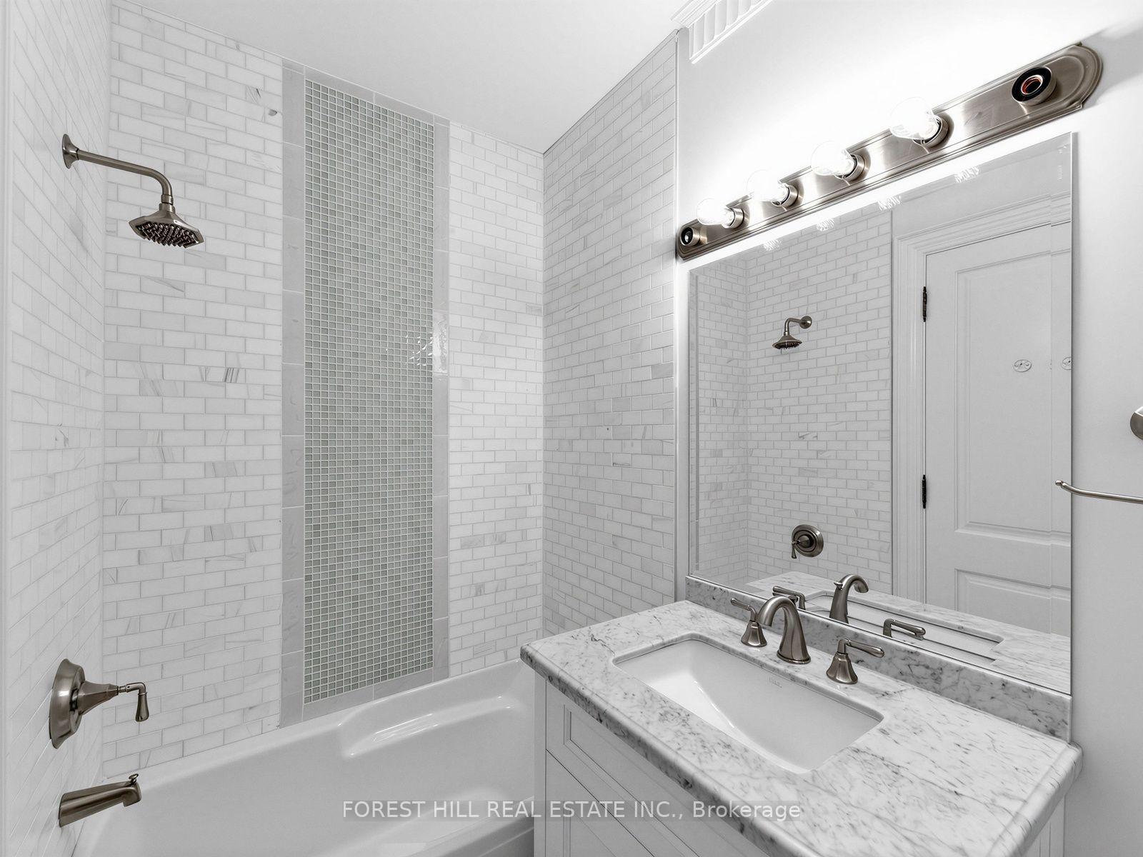 Photo 35 of 1B Carluke Crescent, North York, St. Andrew-Windfields — HOMEH