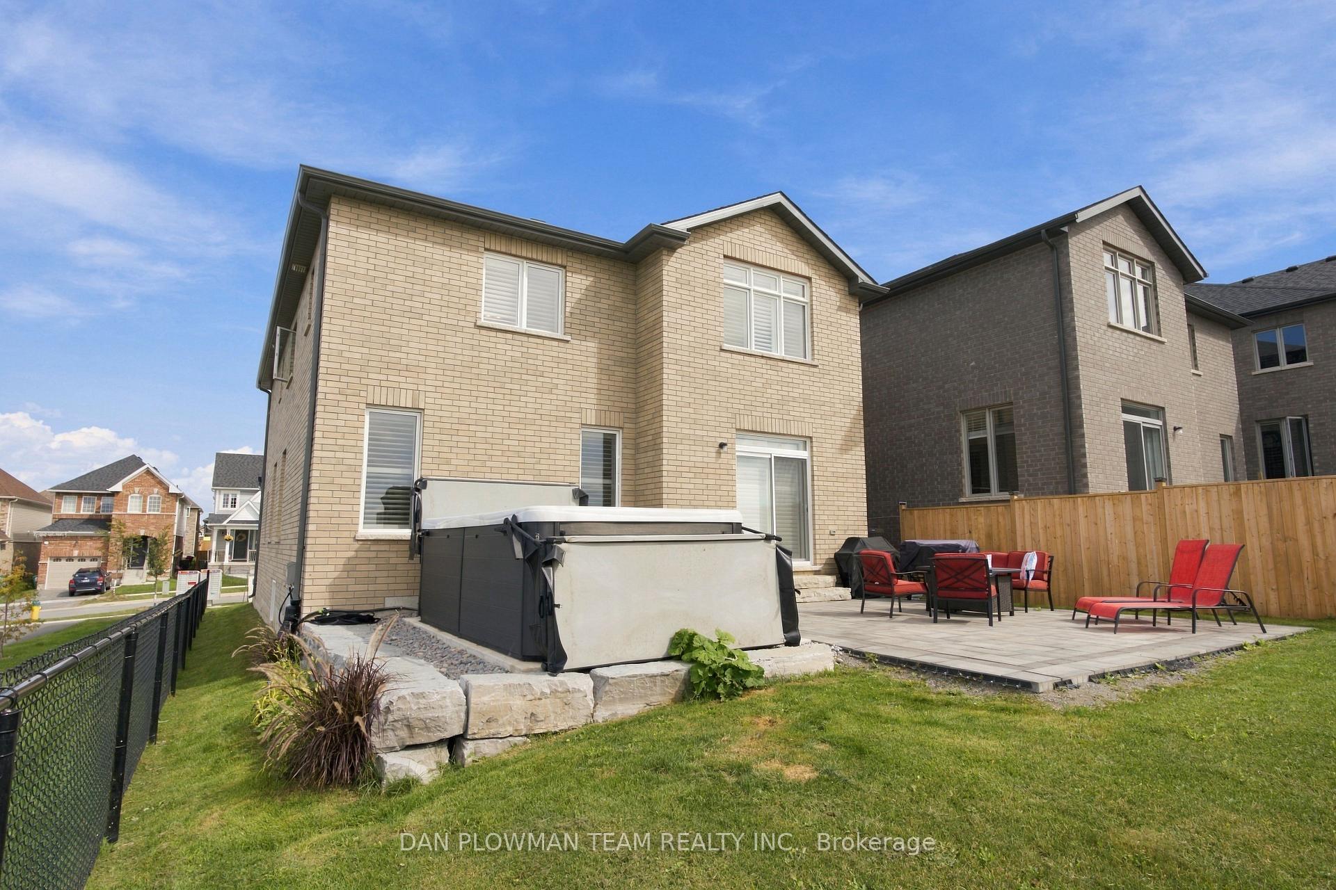 Photo 41 of 713 Latimer Way, Peterborough, Monaghan Ward 2 — HOMEH