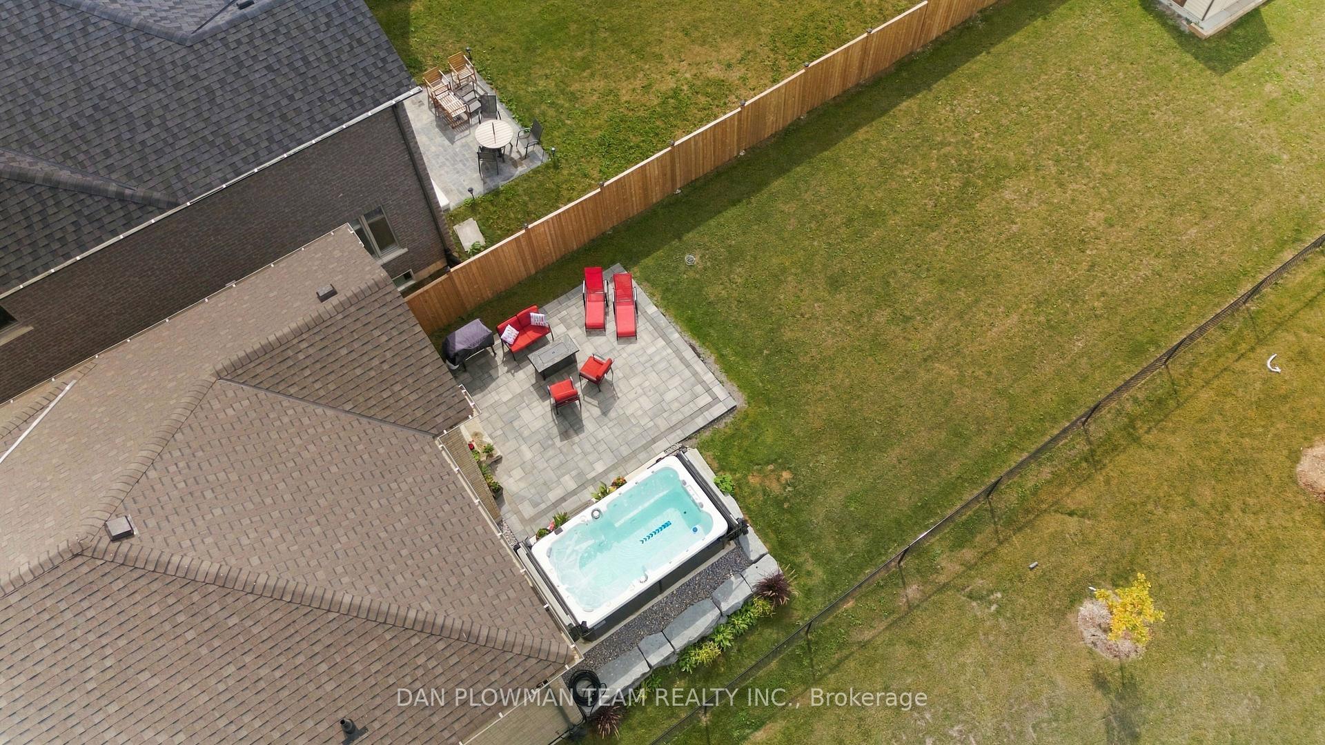 Photo 46 of 713 Latimer Way, Peterborough, Monaghan Ward 2 — HOMEH