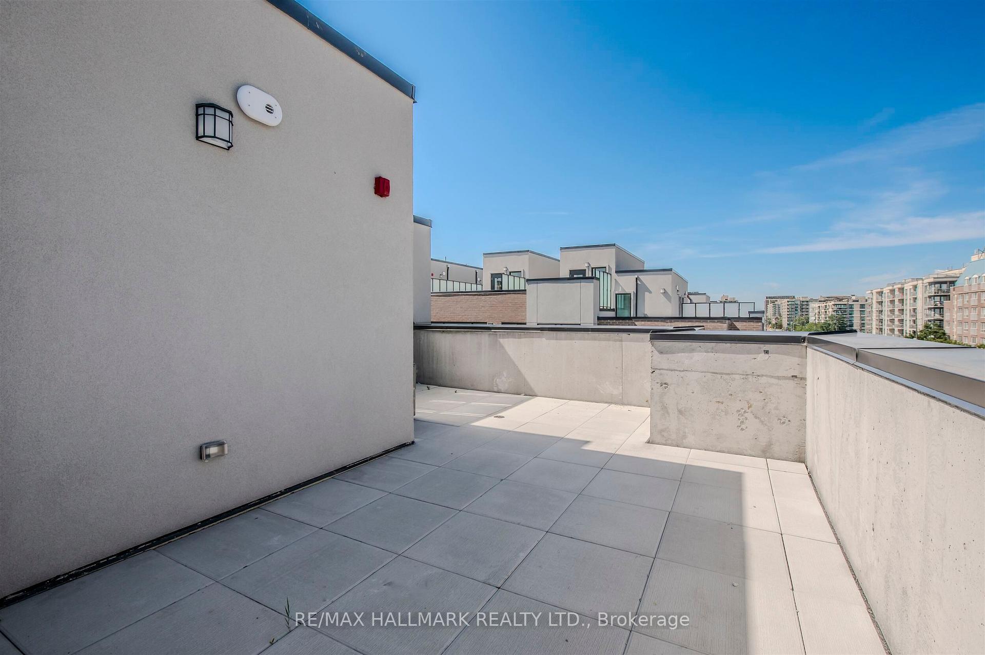 Photo 4 of Unit 4, 35-851 Sheppard Avenue W, North York, Bathurst Manor — HOMEH