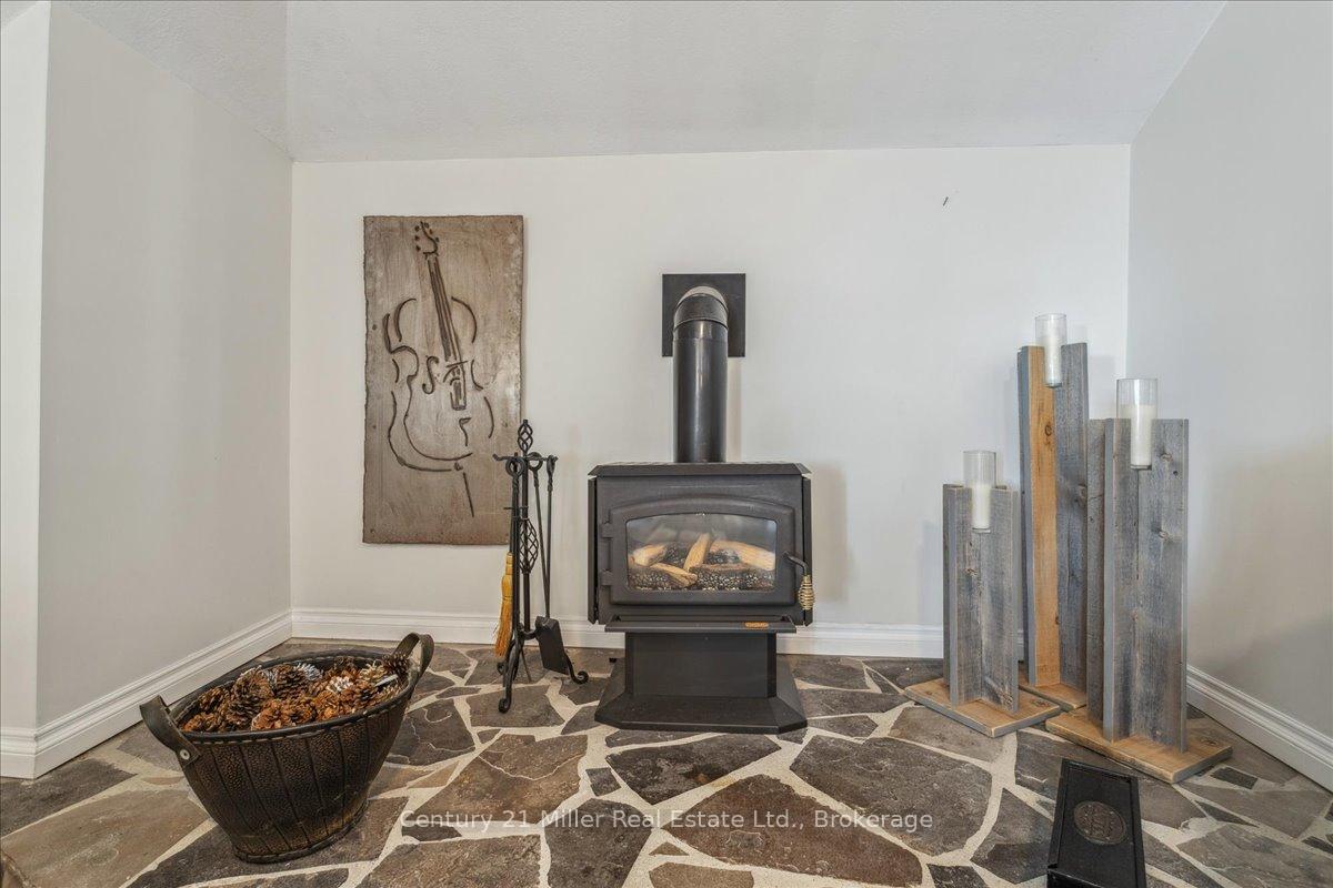 Photo 19 of 585 Dundas Street E, Hamilton, Waterdown — HOMEH