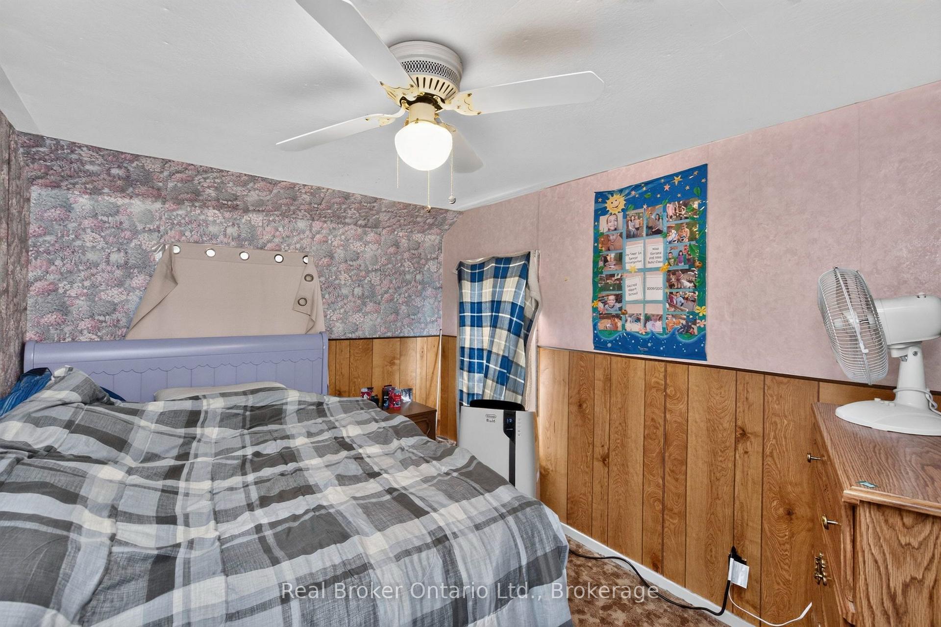 Photo 19 of 137 Fourth Street, Midland — HOMEH