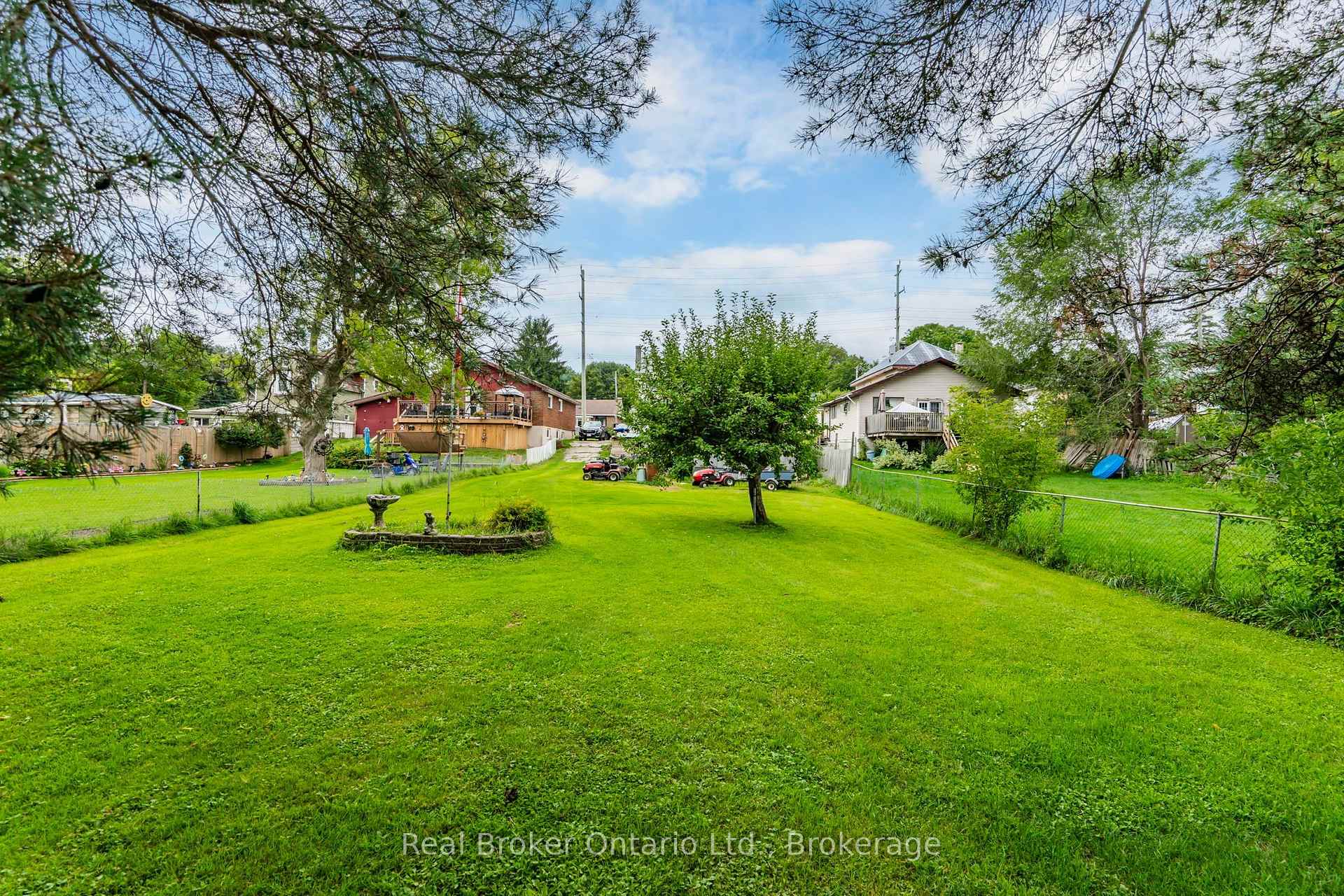 Photo 25 of 137 Fourth Street, Midland — HOMEH