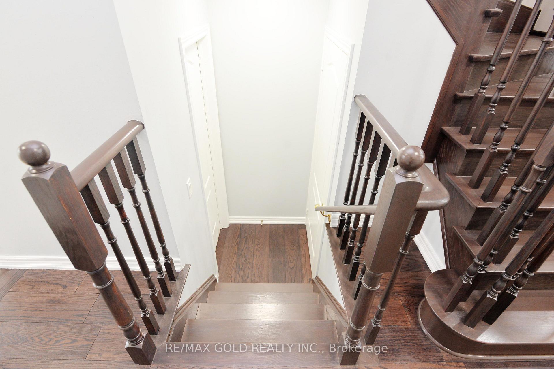 Photo 9 of 44 Pergola Way, Brampton, Bram West — HOMEH