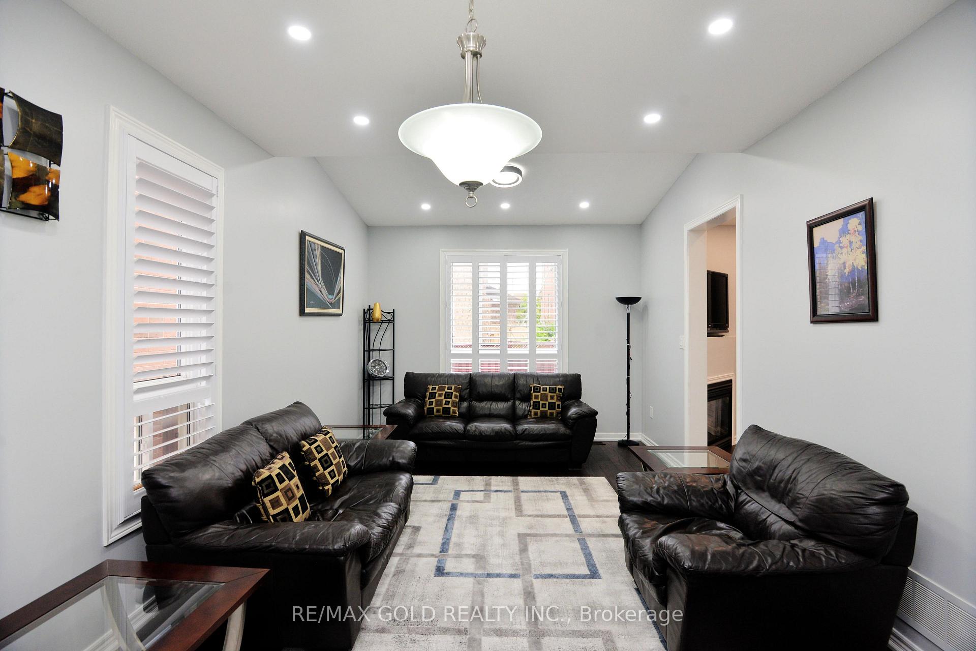 Photo 11 of 44 Pergola Way, Brampton, Bram West — HOMEH