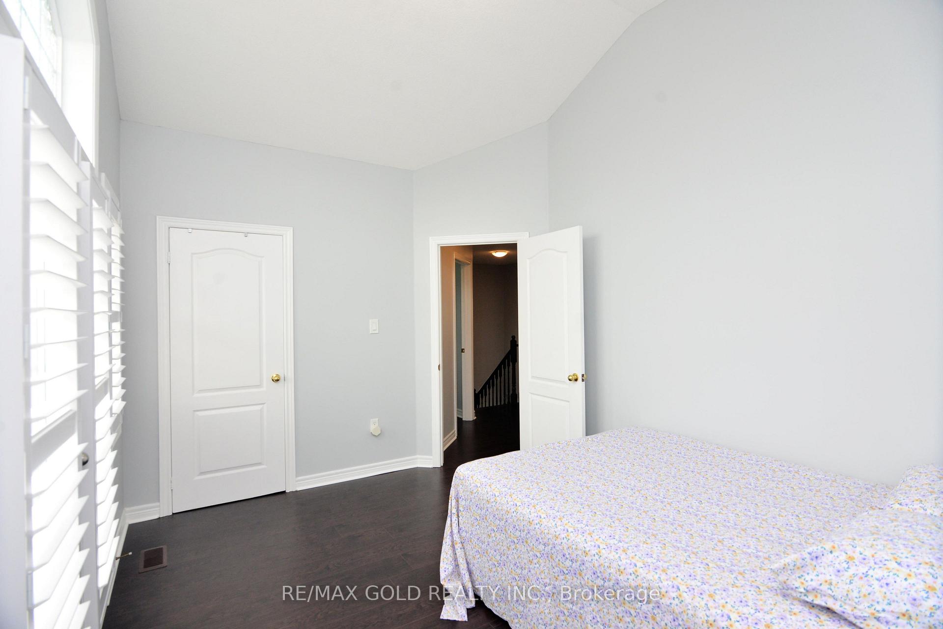 Photo 34 of 44 Pergola Way, Brampton, Bram West — HOMEH