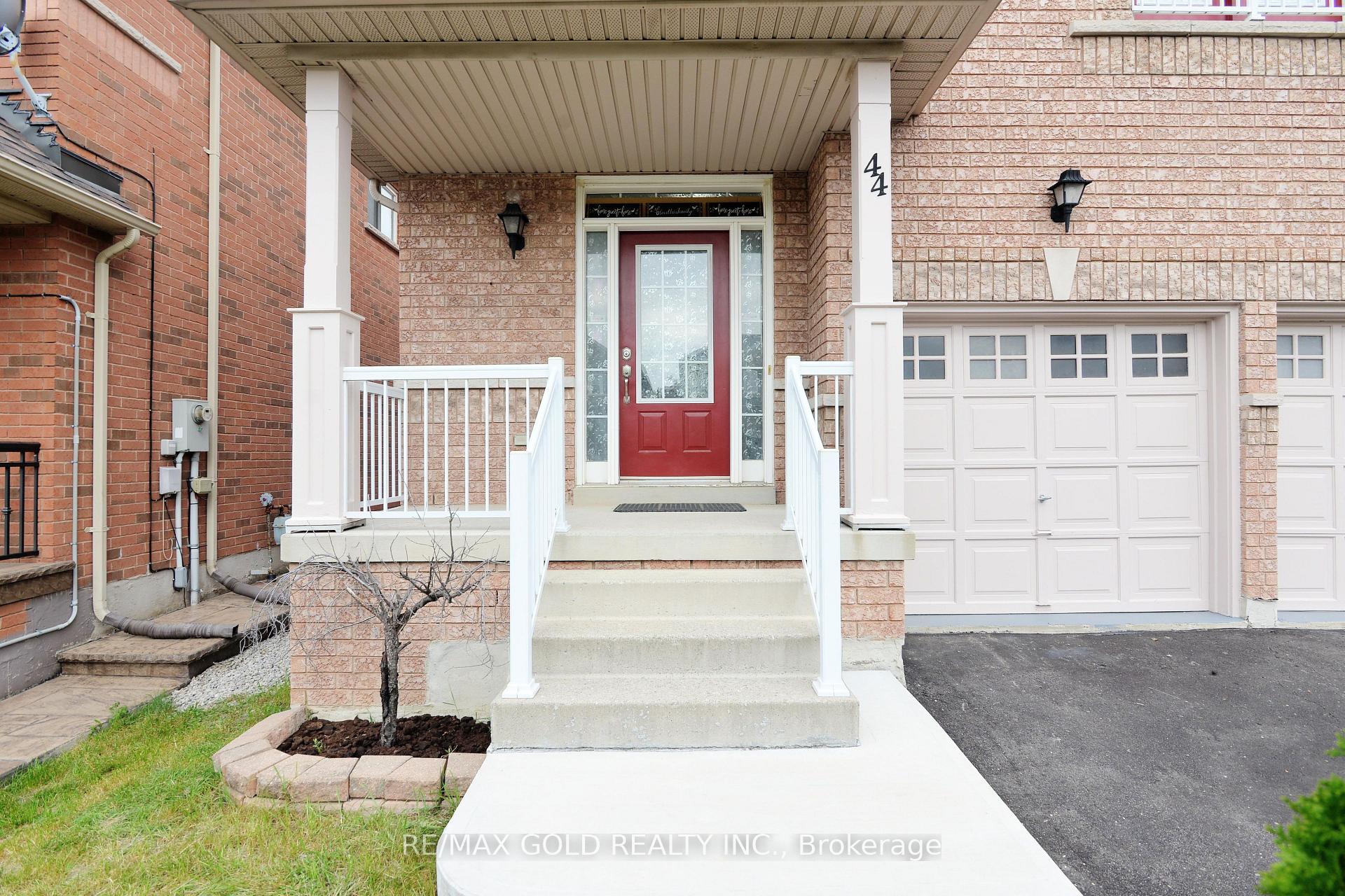 Photo 4 of 44 Pergola Way, Brampton, Bram West — HOMEH
