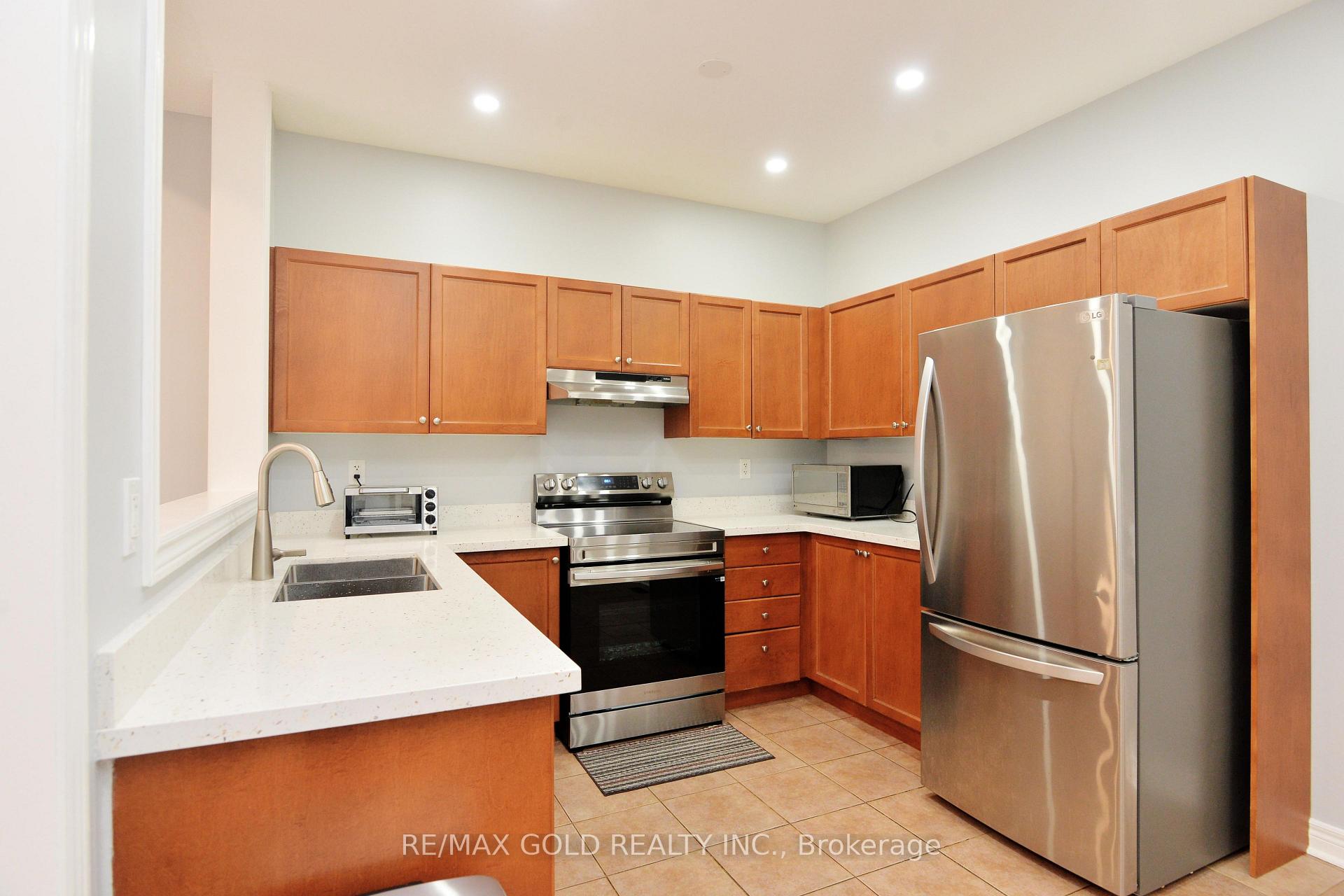 Photo 17 of 44 Pergola Way, Brampton, Bram West — HOMEH
