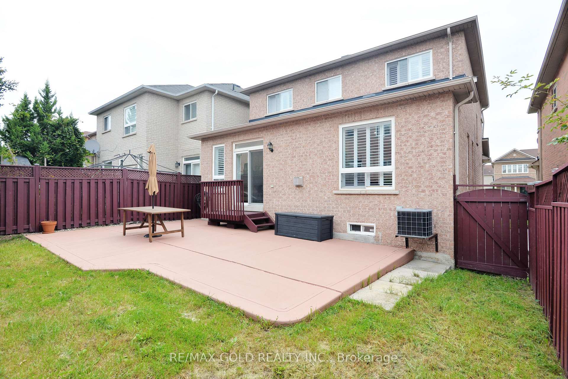 Photo 41 of 44 Pergola Way, Brampton, Bram West — HOMEH