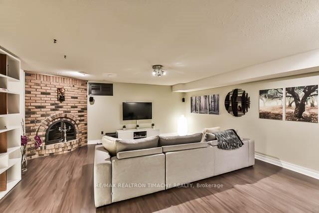Photo 9 of 91 Confederation Way, Markham, Thornhill — HOMEH
