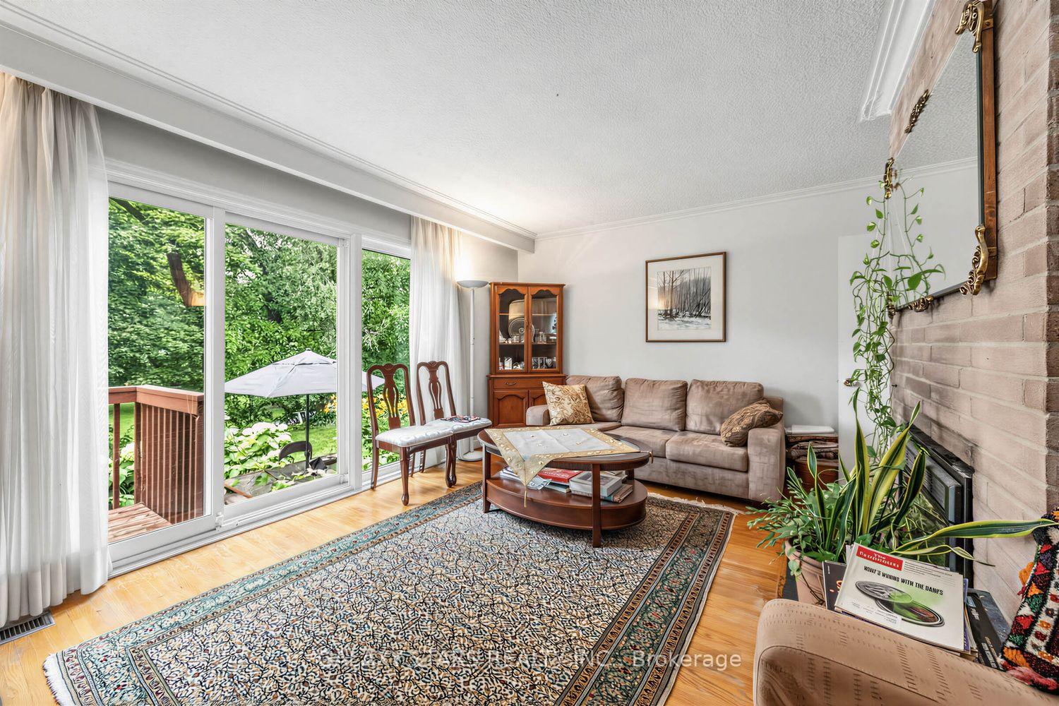 Photo 5 of 2 Kencliff Crescent, Scarborough, Bendale — HOMEH
