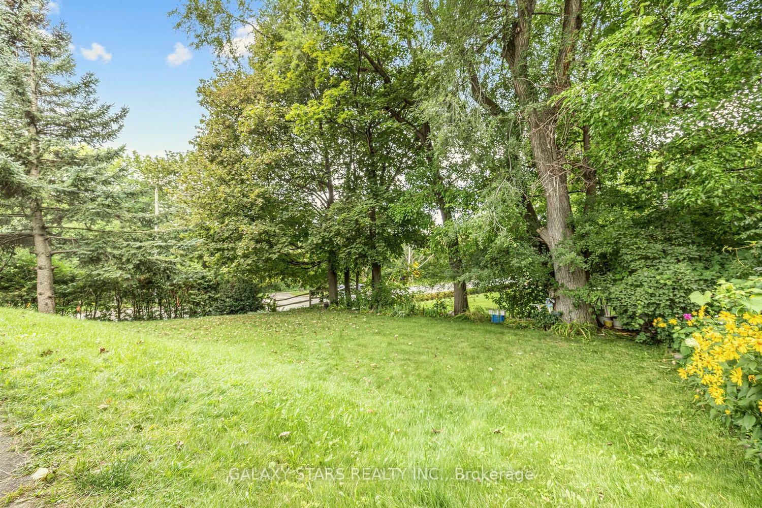 Photo 18 of 2 Kencliff Crescent, Scarborough, Bendale — HOMEH