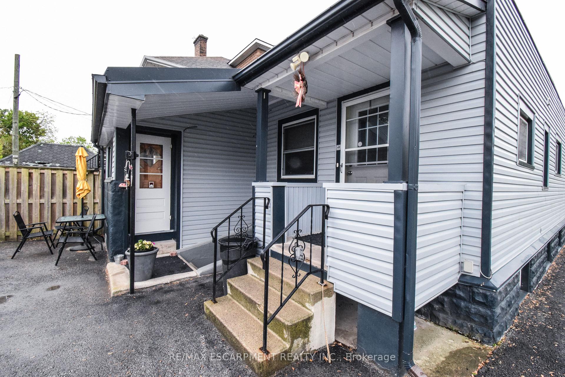 Photo 7 of 264 Hellems Avenue, Welland, Welland Downtown — HOMEH