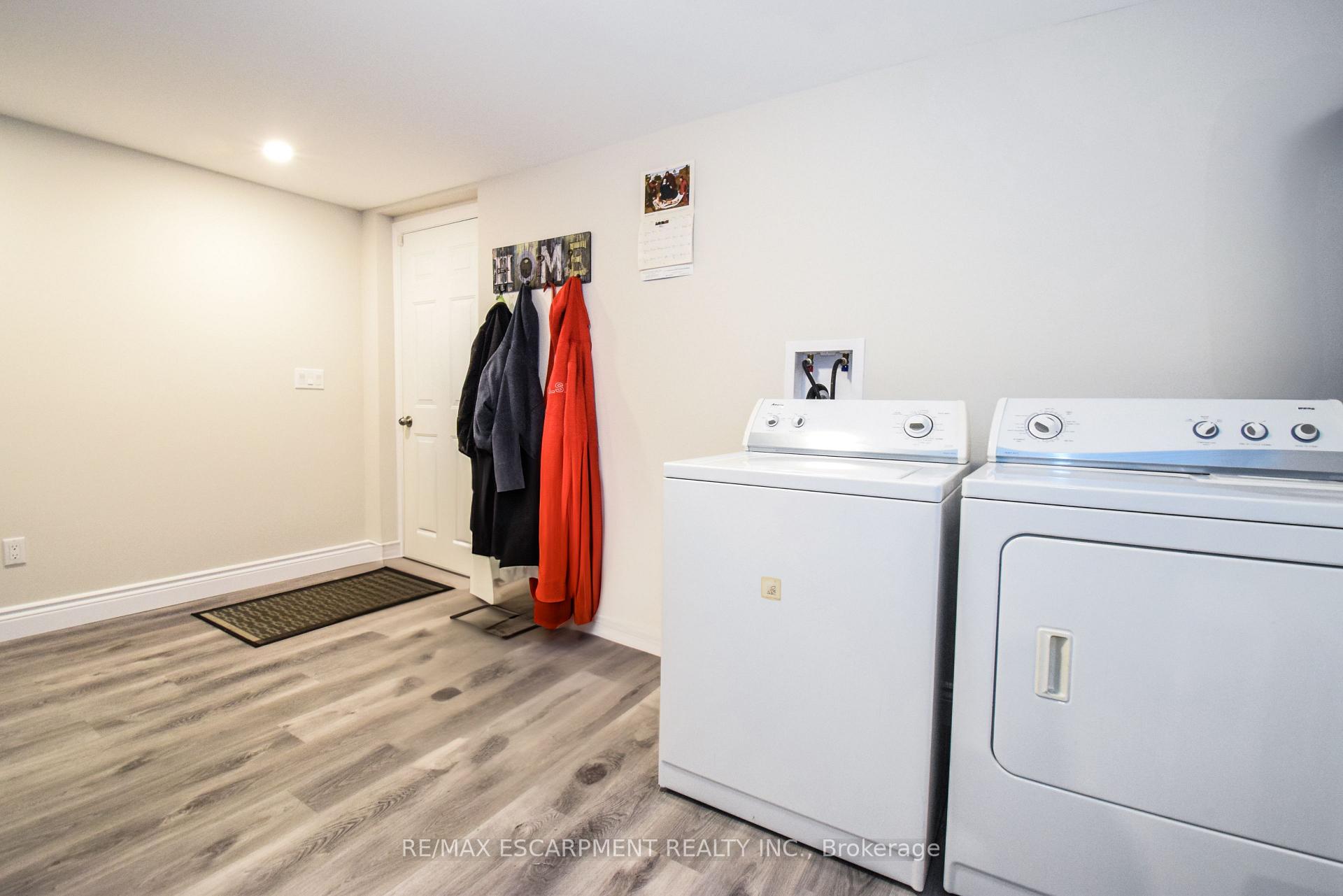 Photo 21 of 264 Hellems Avenue, Welland, Welland Downtown — HOMEH