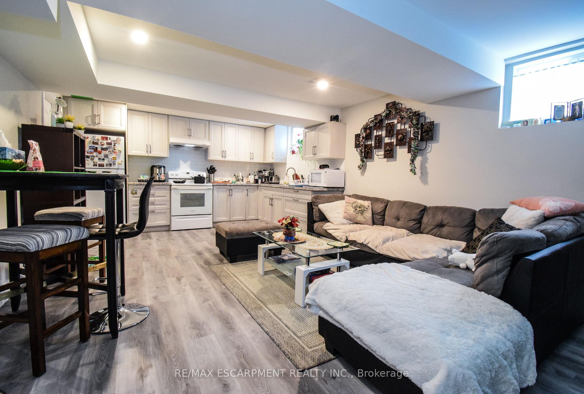 Photo 22 of 264 Hellems Avenue, Welland, Welland Downtown — HOMEH