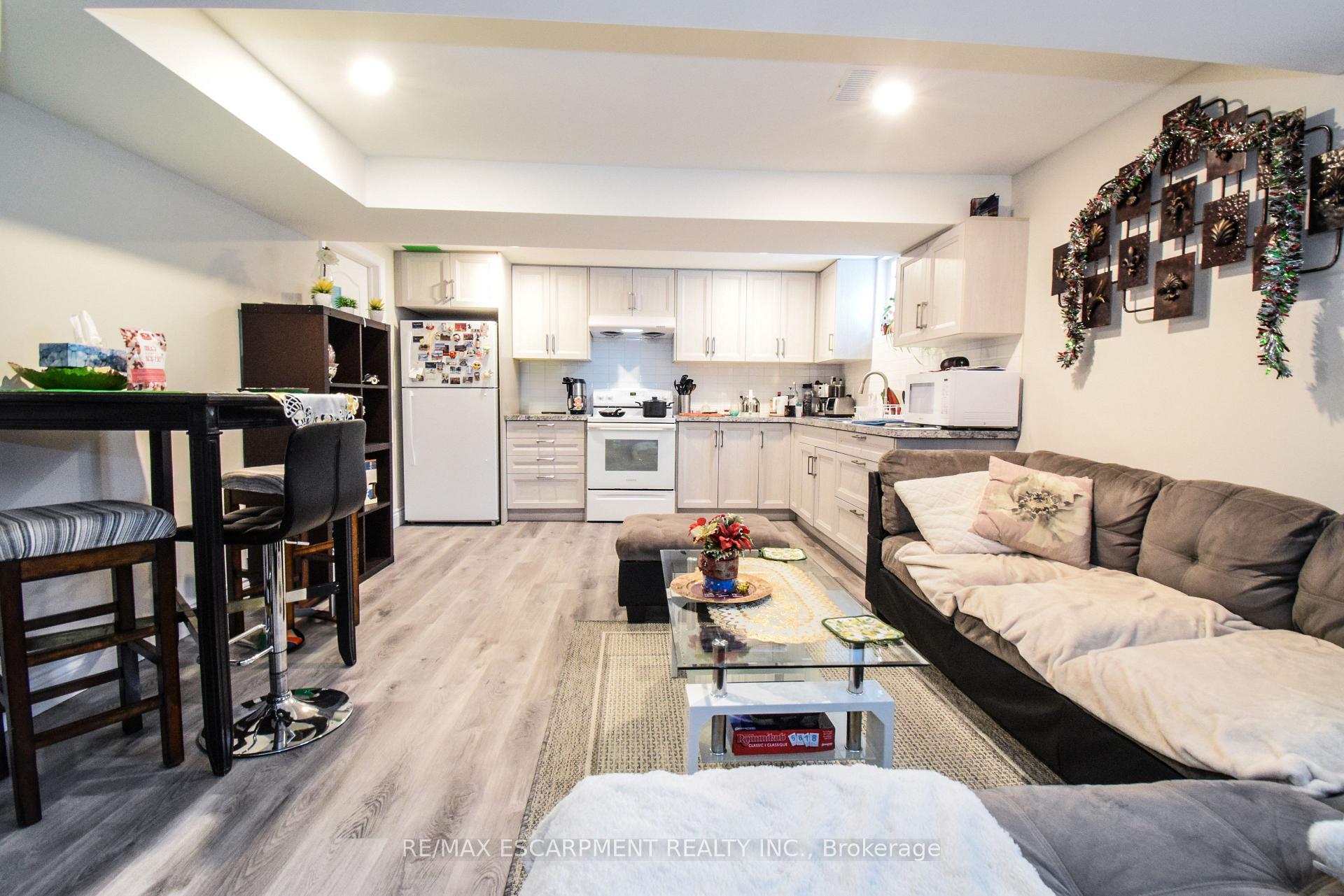 Photo 23 of 264 Hellems Avenue, Welland, Welland Downtown — HOMEH
