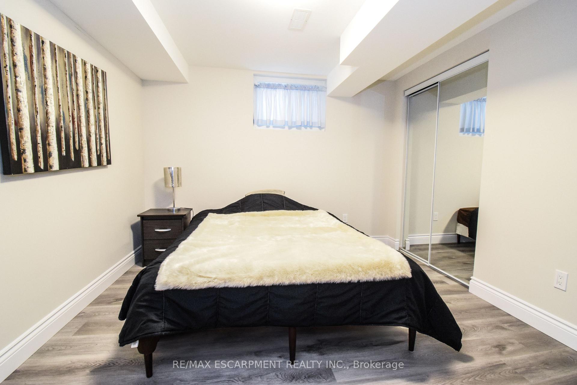 Photo 26 of 264 Hellems Avenue, Welland, Welland Downtown — HOMEH