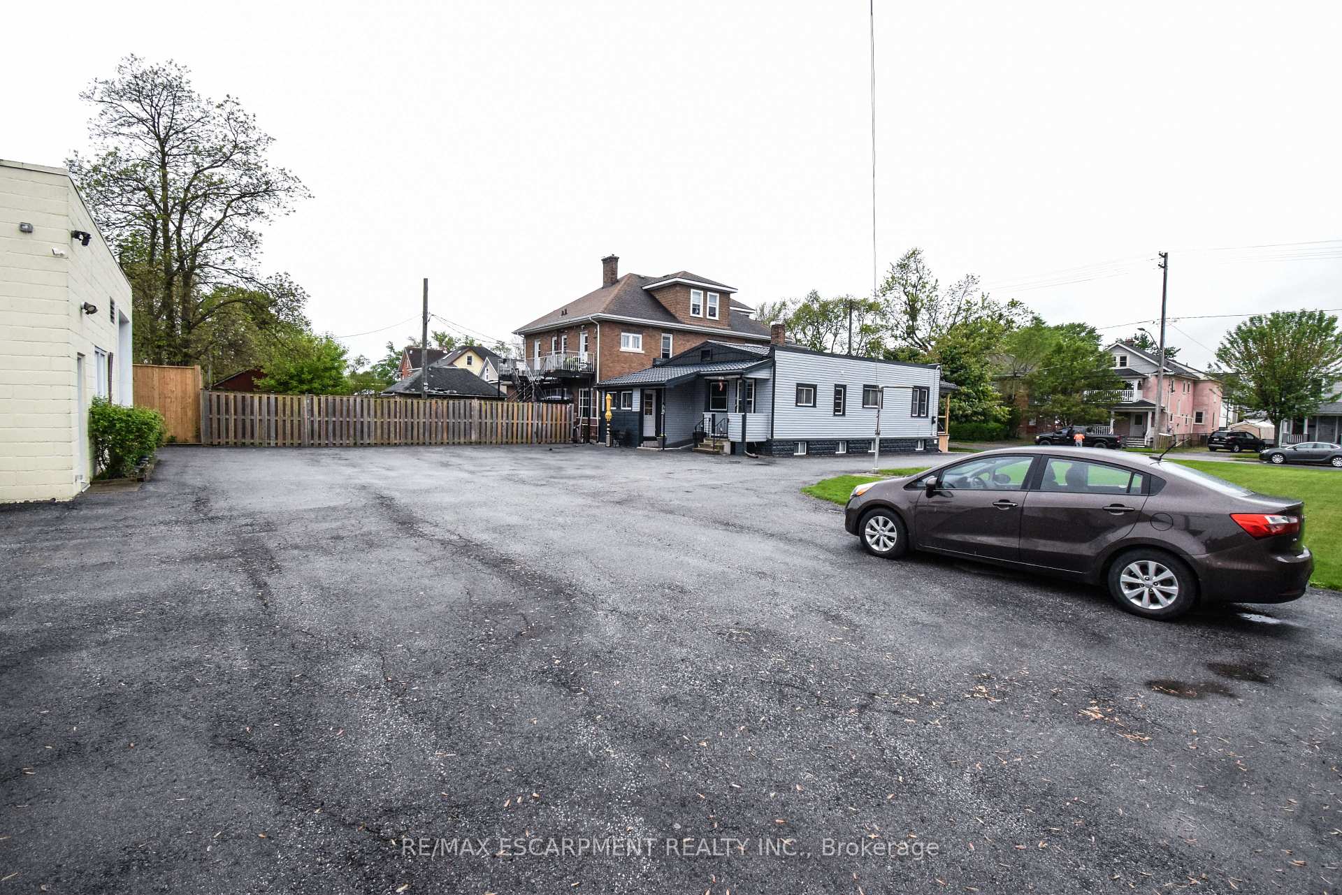 Photo 31 of 264 Hellems Avenue, Welland, Welland Downtown — HOMEH