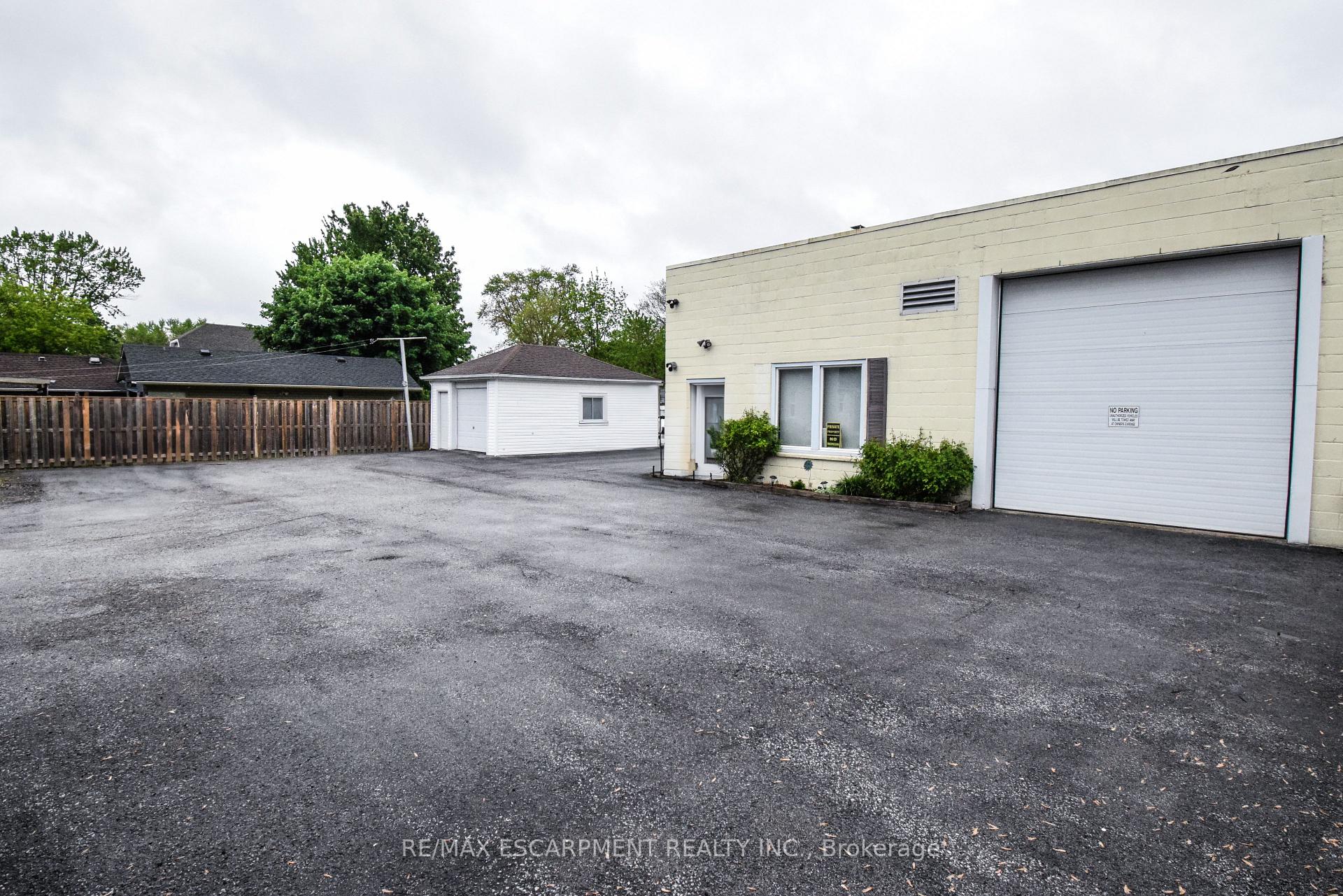 Photo 33 of 264 Hellems Avenue, Welland, Welland Downtown — HOMEH