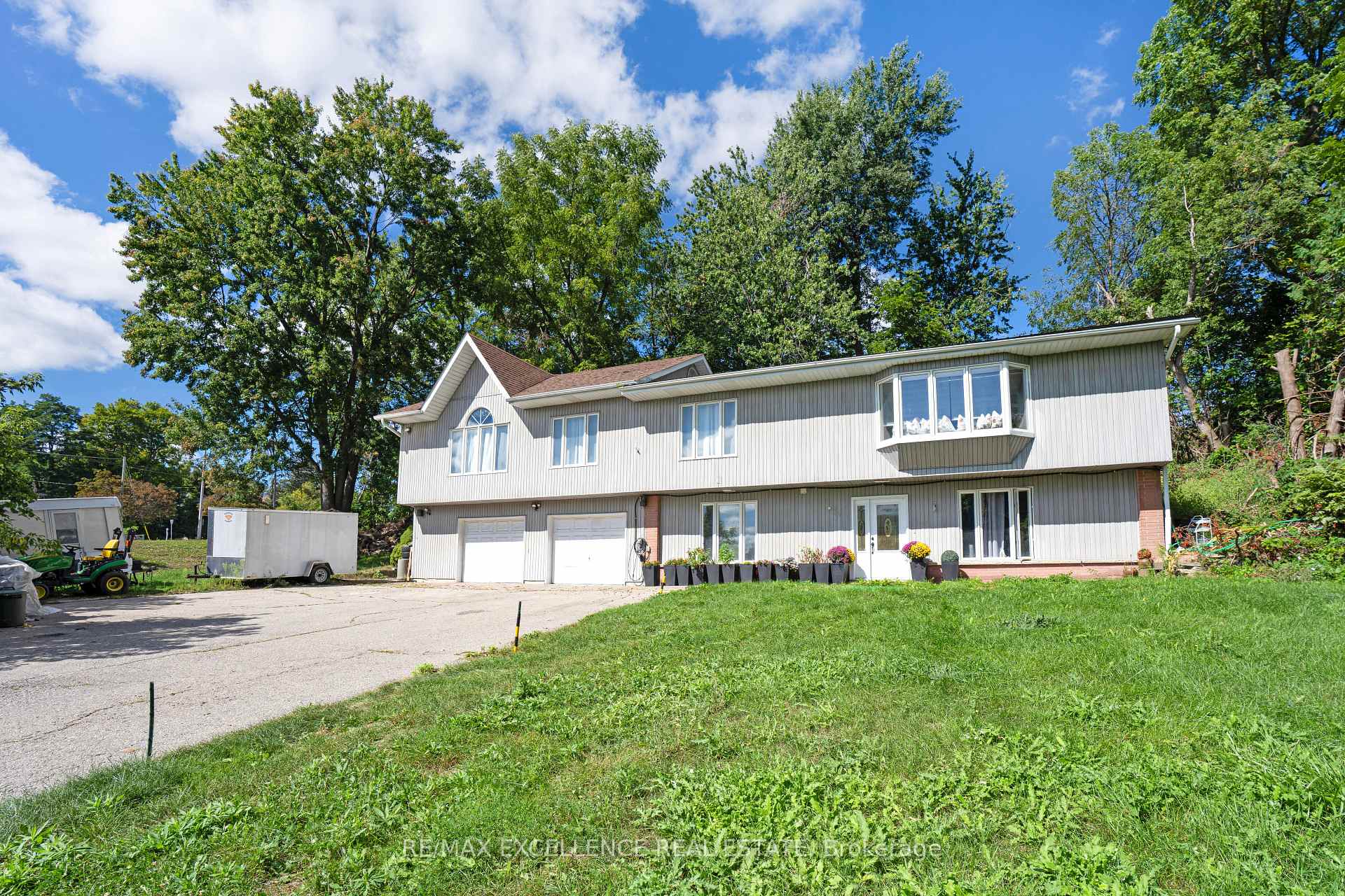 Photo 4 of 8951 Mississauga Road, Brampton, Bram West — HOMEH