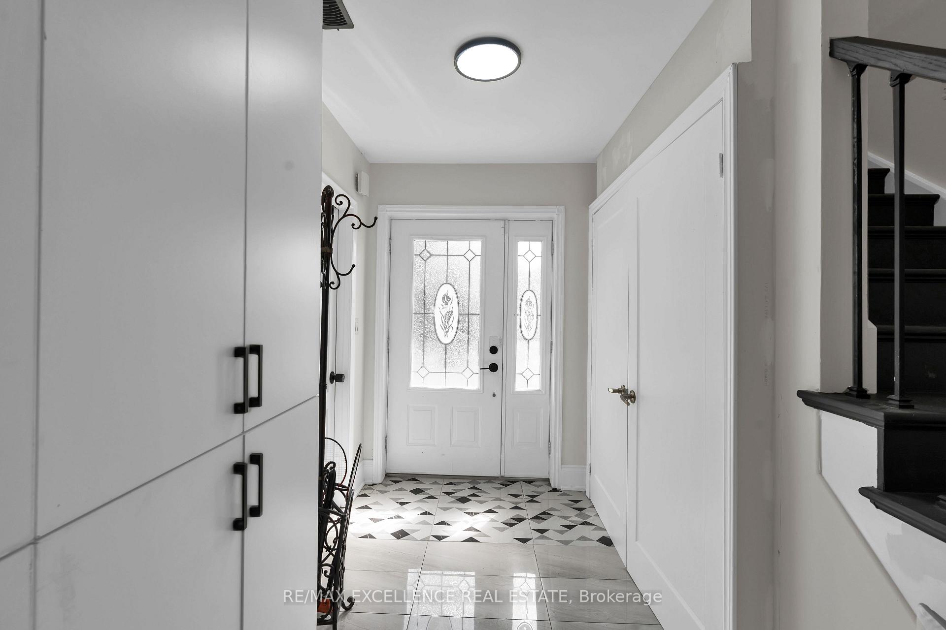 Photo 6 of 8951 Mississauga Road, Brampton, Bram West — HOMEH