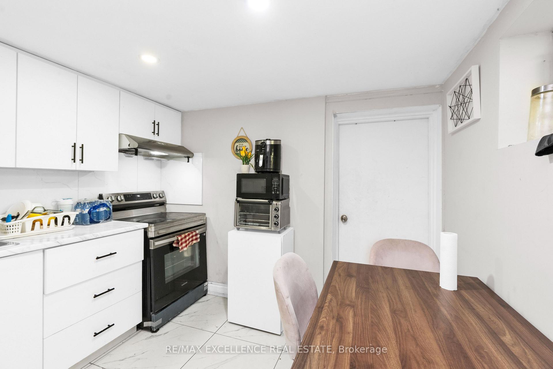 Photo 31 of 8951 Mississauga Road, Brampton, Bram West — HOMEH