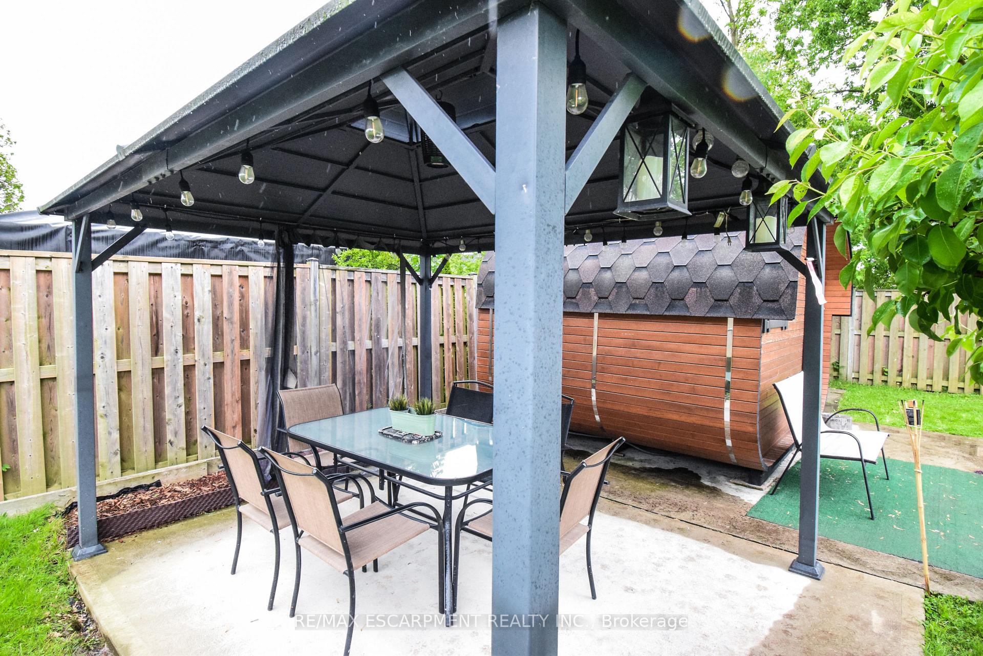 Photo 14 of 258 Hellems Avenue, Welland, Welland Downtown — HOMEH