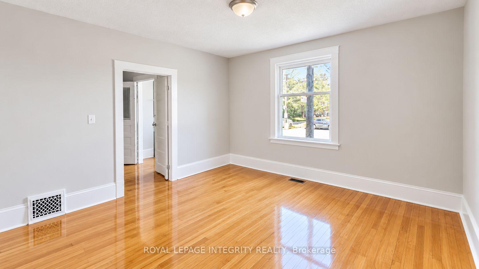 Photo 4 of 444 Gladstone Avenue, Ottawa, Ottawa Centre — HOMEH