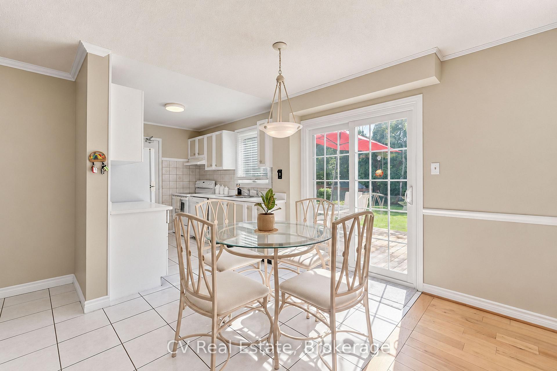 Photo 11 of 1025 Maclean Street, Innisfil, Alcona — HOMEH