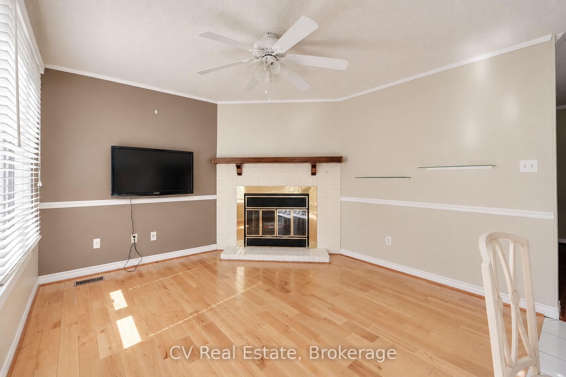 Photo 14 of 1025 Maclean Street, Innisfil, Alcona — HOMEH